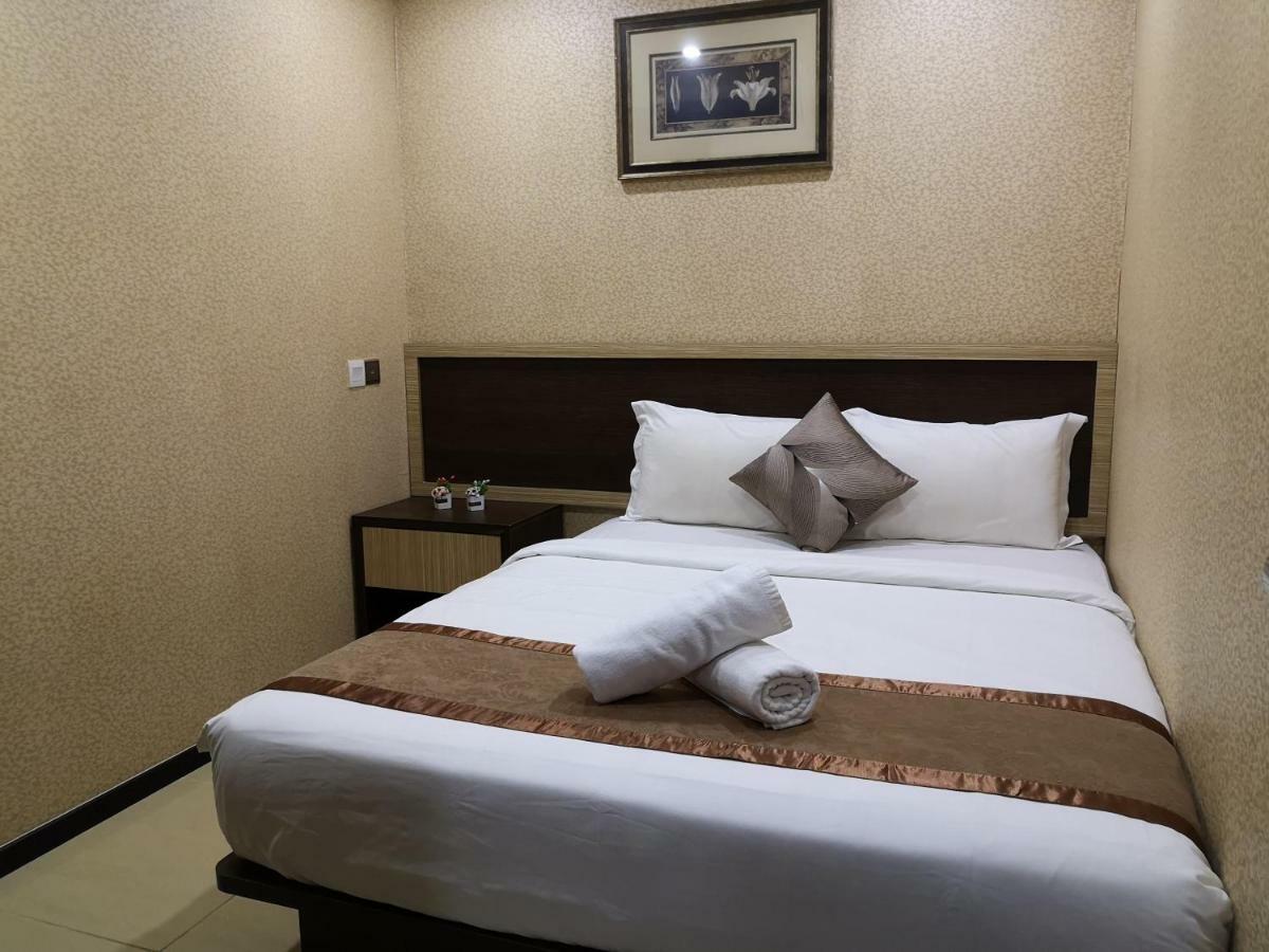 Hotel Grand Palace Ampang อัมปัง ภายนอก รูปภาพ