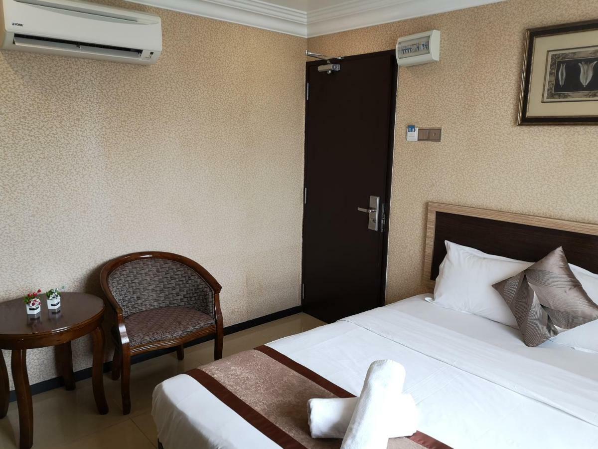 Hotel Grand Palace Ampang อัมปัง ภายนอก รูปภาพ