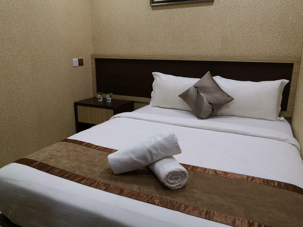 Hotel Grand Palace Ampang อัมปัง ภายนอก รูปภาพ